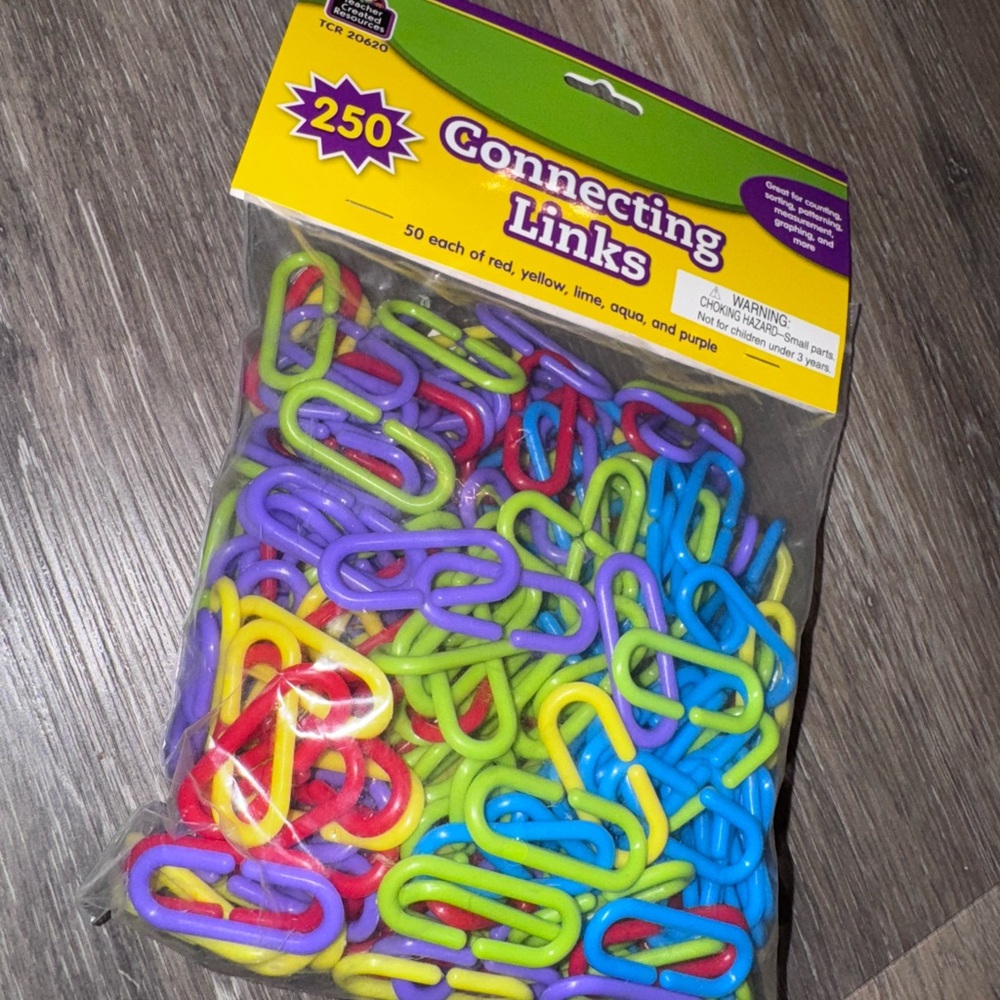Colorful Connecting Links Toy Set - 250 Pieces NEW